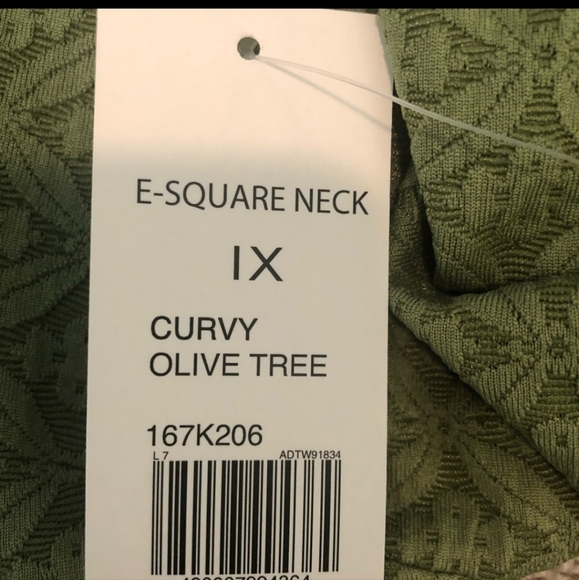 Kim Roger's Curvy Lace Quarter Sleeve Top - Picture 6 of 6